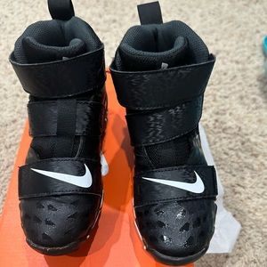 Nike youth football cleats